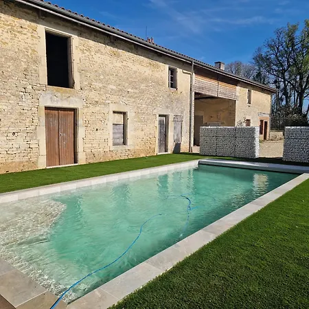 Du Chateau De * Crespy-le-Neuf