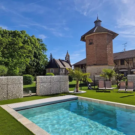 Du Chateau De Crespy-le-Neuf